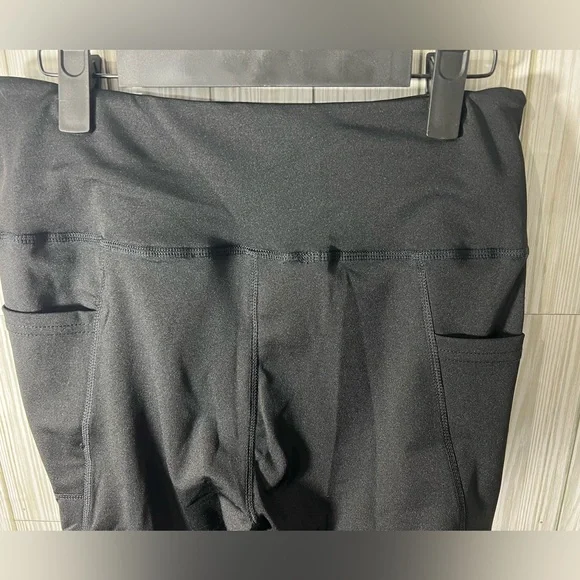 NWT- JVINI SPORT BLACK LEGGINGS - Picture 4 of 6